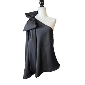 Why Dress flare  Black One-Shoulder Blouse with Bow